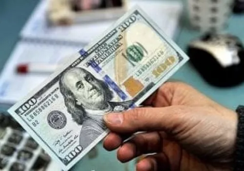 استقرار ملحوظ في سعر الدولار مقابل الجنيه المصري خلال تعاملات اليوم