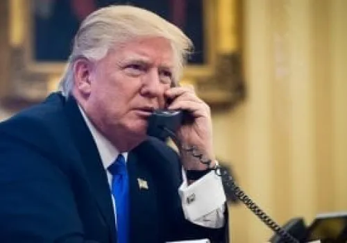 مسؤول أمريكي يؤكد استمرار المحادثات مع إيران رغم الشائعات حول تعليقها
