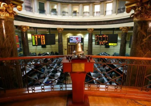 تراجع جماعي لمؤشرات البورصة المصرية وتخسر 83 مليار جنيه بنهاية جلسة الأحد